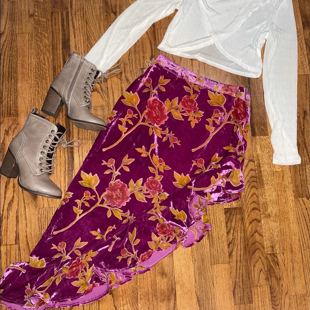 Asymmetrical Velvet floral ruffle skirt